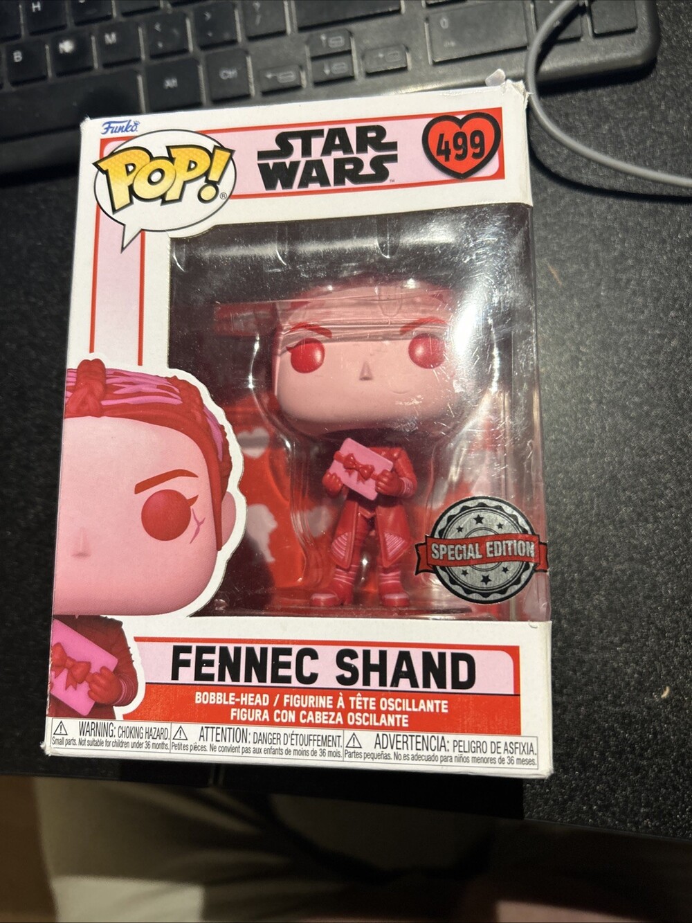 💥Funko POP! Star Wars: (Valentines Day) FENNEC SHAND #499 Hot Topic Exclusive💥